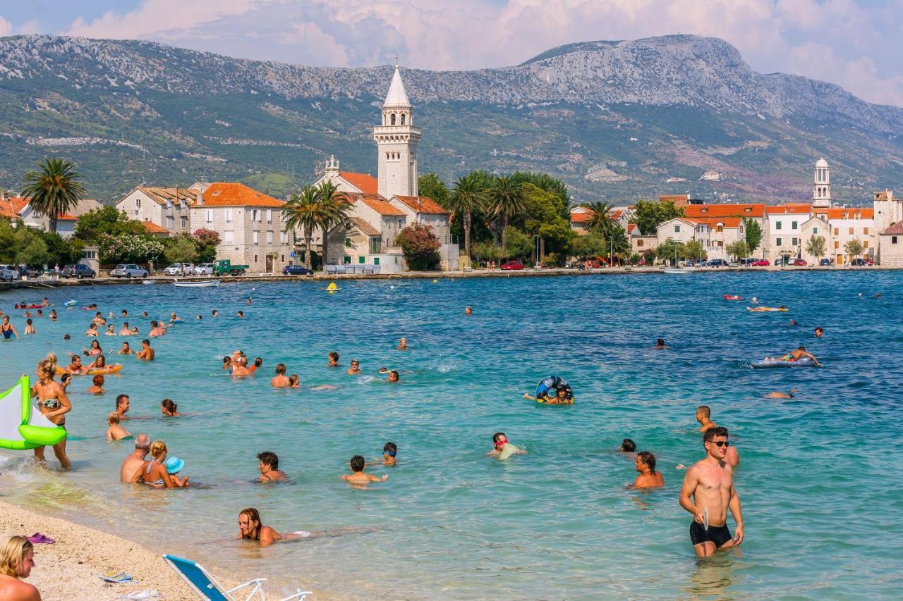 Apartments And Rooms With Parking Space Kastel Stafilic, Kastela - 18673 ภายนอก รูปภาพ