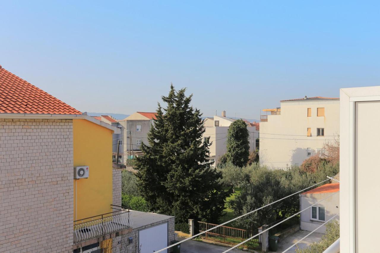 Apartments And Rooms With Parking Space Kastel Stafilic, Kastela - 18673 ภายนอก รูปภาพ