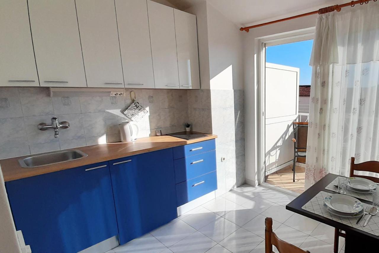 Apartments And Rooms With Parking Space Kastel Stafilic, Kastela - 18673 ภายนอก รูปภาพ
